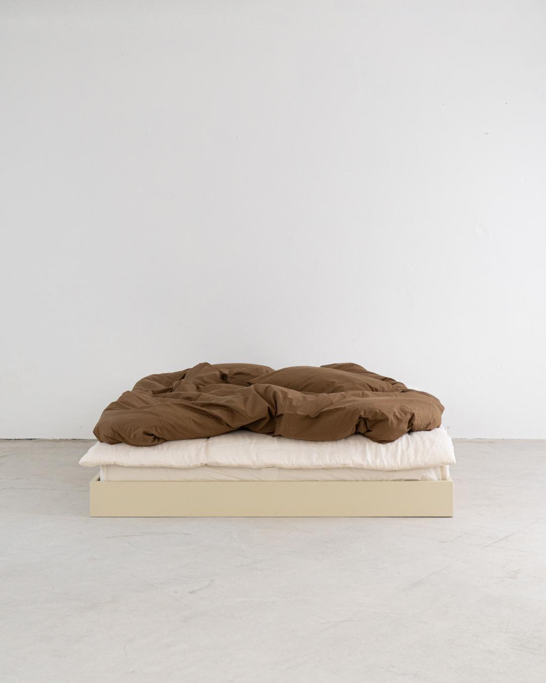 Line Bed (ivory)