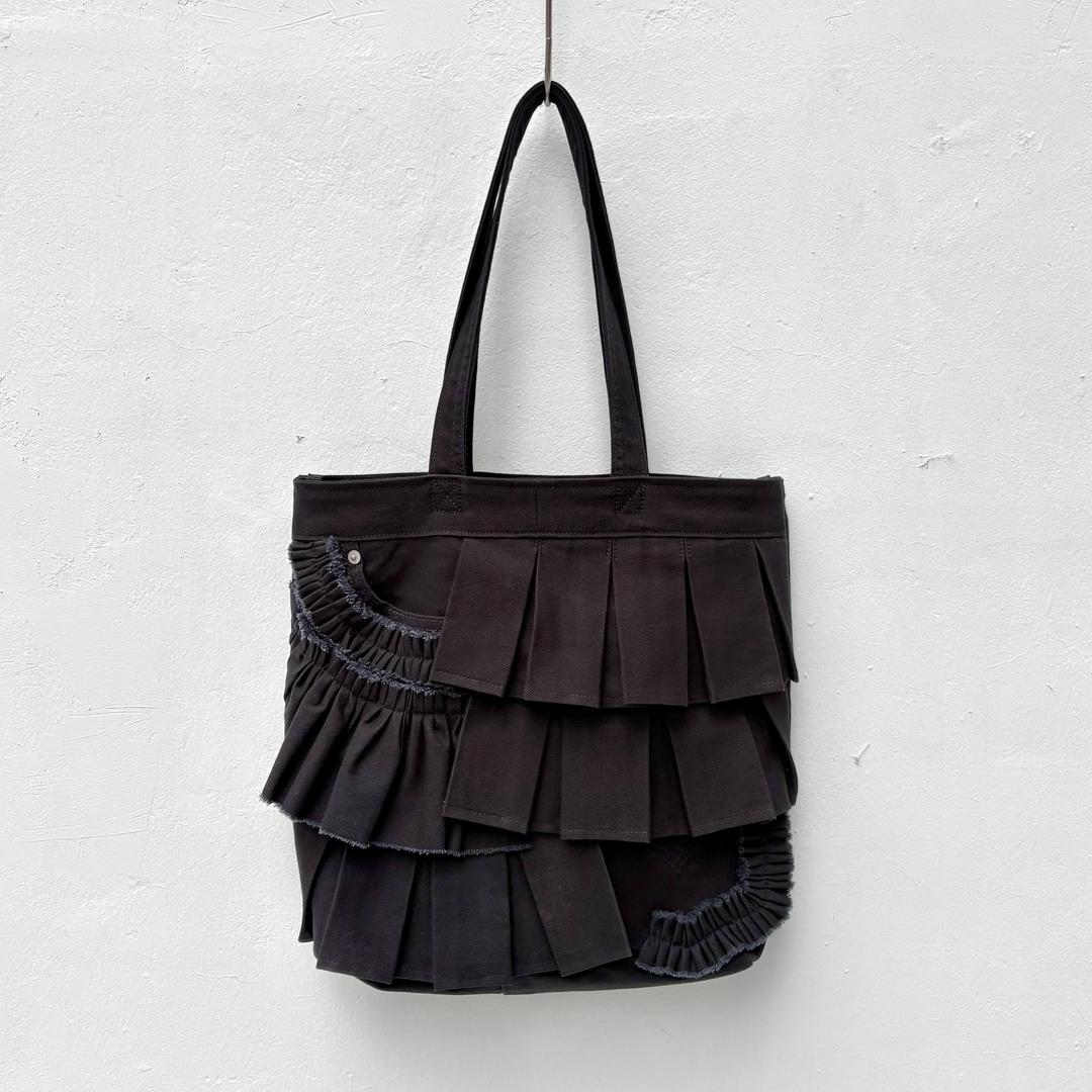 levis pleats layered tote
