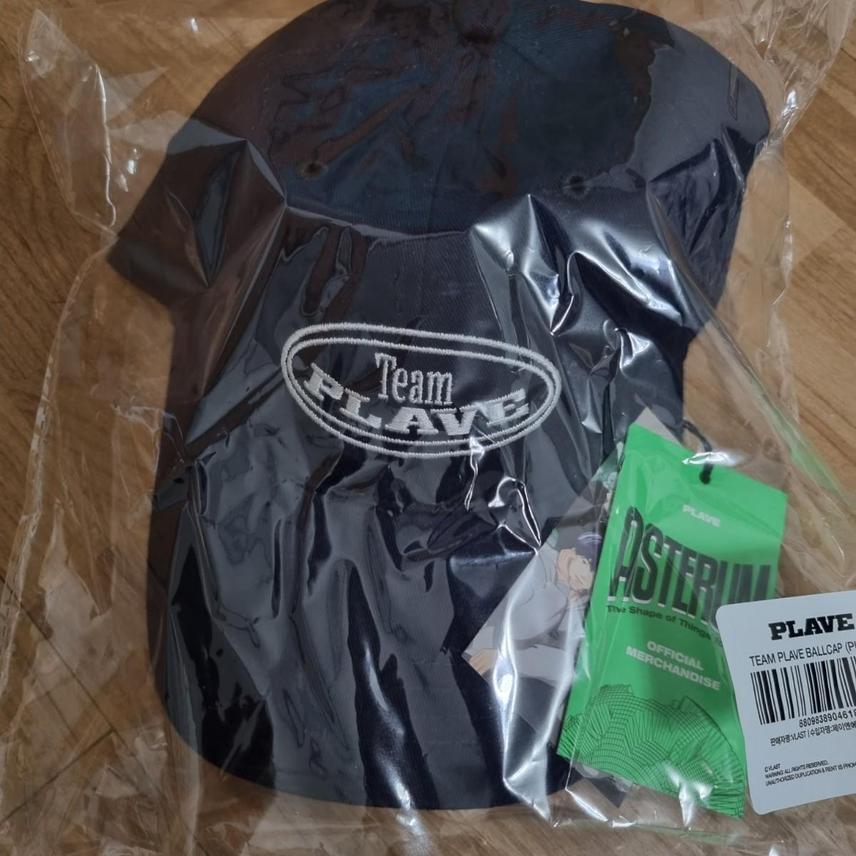 플레이브 6번째여름 md 모자 네이비 양도(택O)