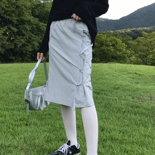 앨리 레이스업 아일렛 나일론 롱 스커트 (2color)