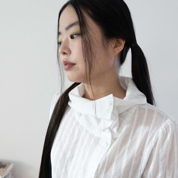 [3/3출고] DRAPE COLLAR BLOUSE (WHITE)