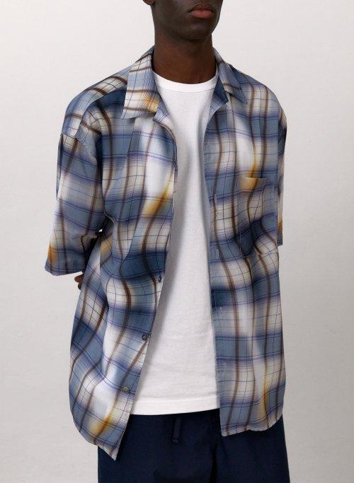 트위스트 플레이드 하프 셔츠 (네이비)