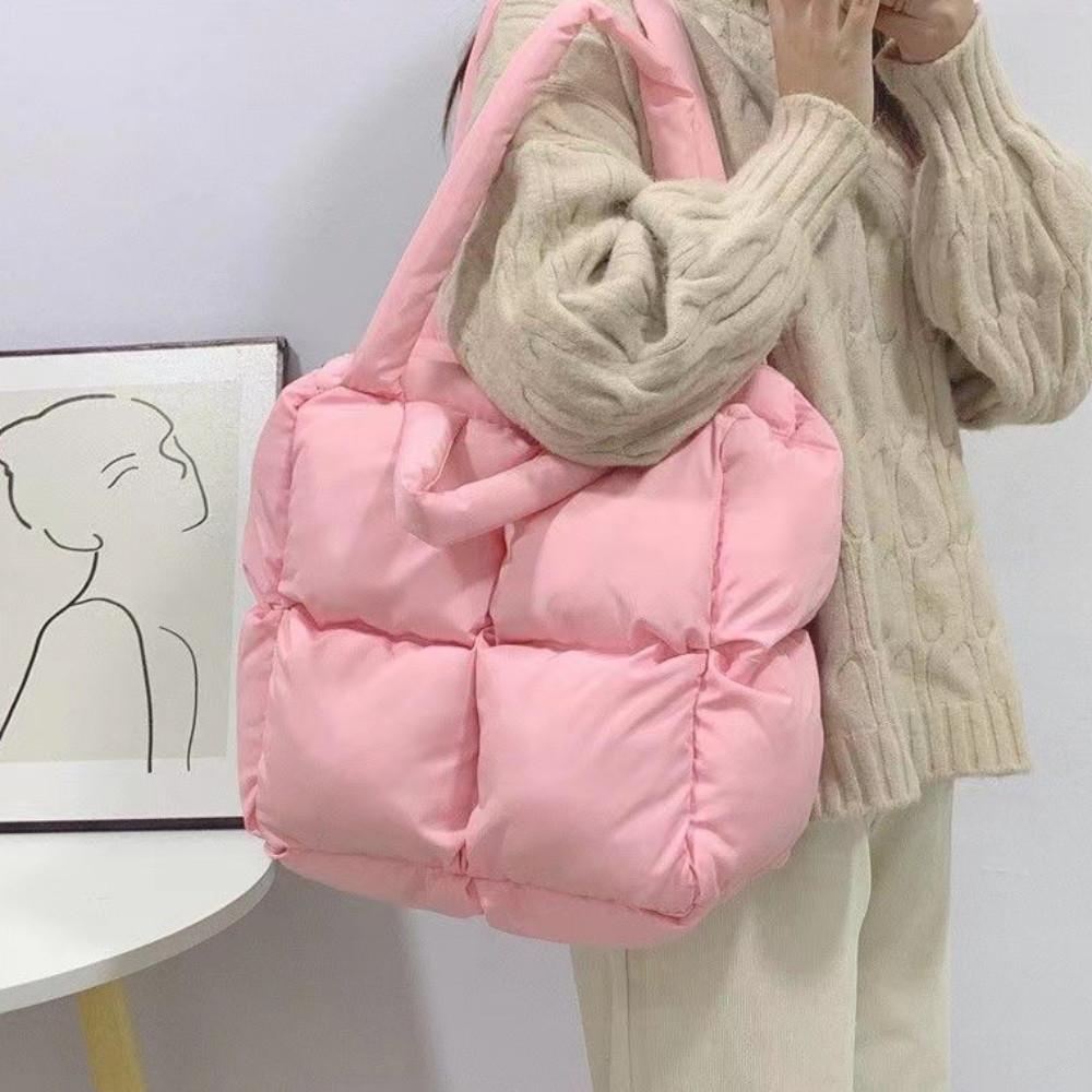 민티즈 빅사이즈 스퀘어 패딩백 퀼팅 버킷백 보부상가방