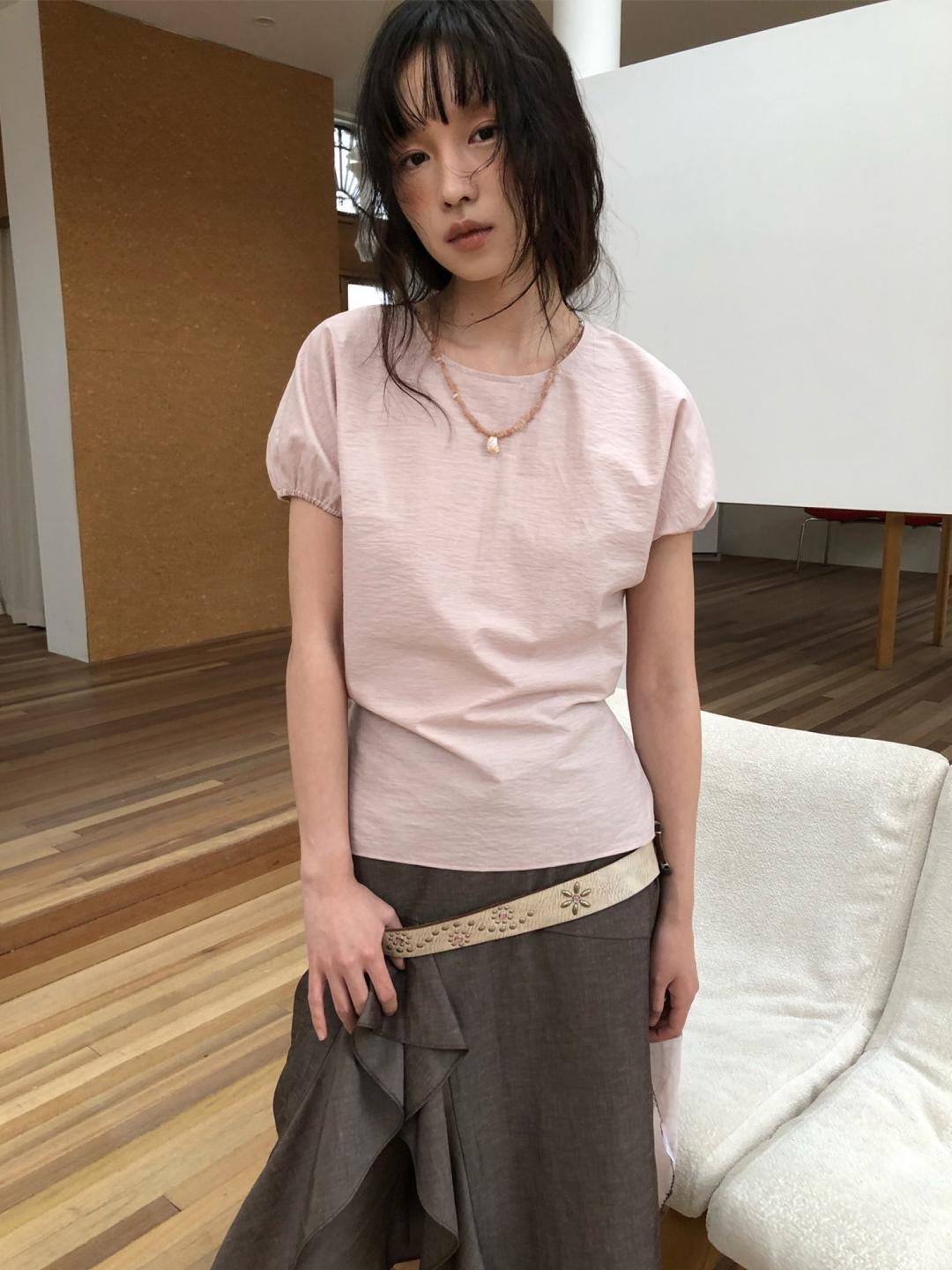 Dorydory Puff Sleeve Shell Pendant Blouse