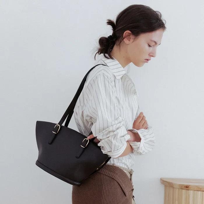 Colline Shoulder Medium FA5AB346-LZ