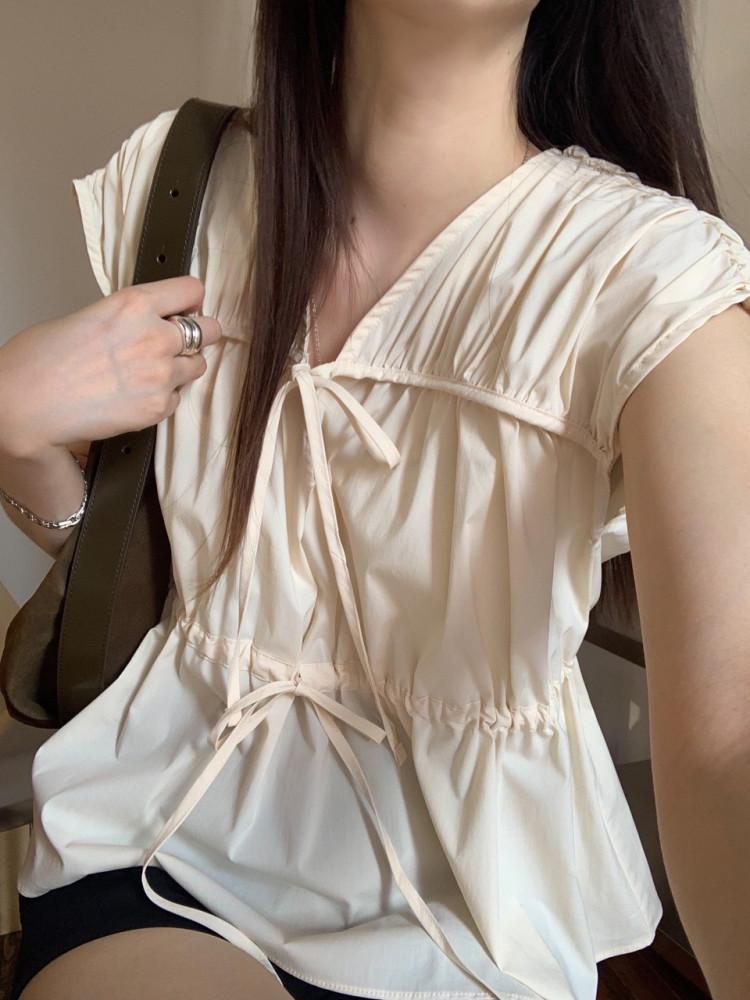 [르벤] 가든 플레어 셔링 블라우스 (2color)