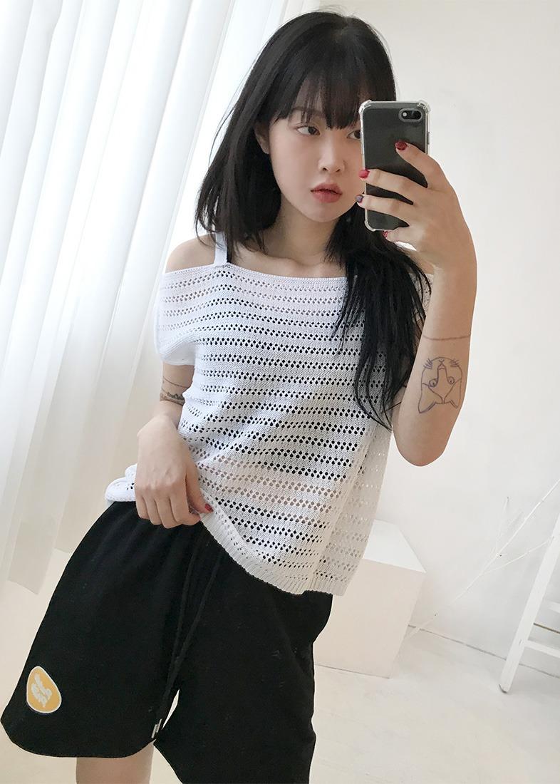 비올레타 숄더 스트랩 썸머니트