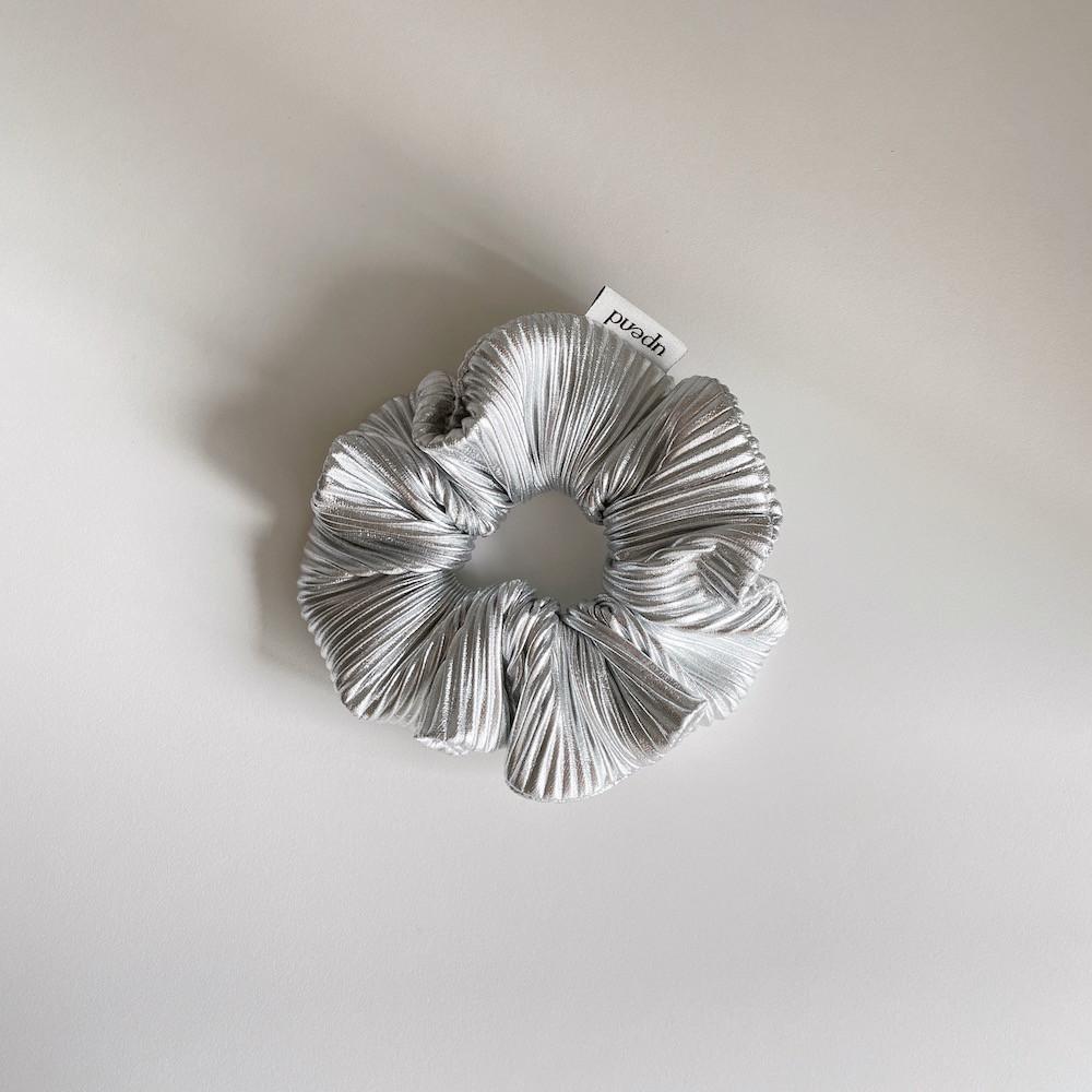 플리티드 스크런치 pleated scrunchie (silver)