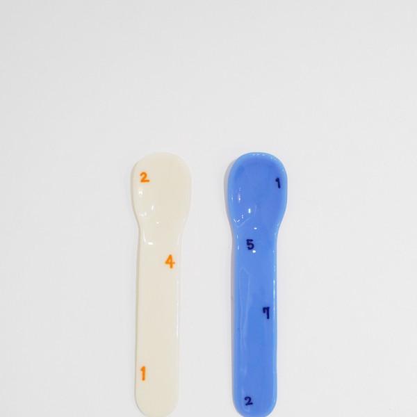 Yogurt Spoons 03