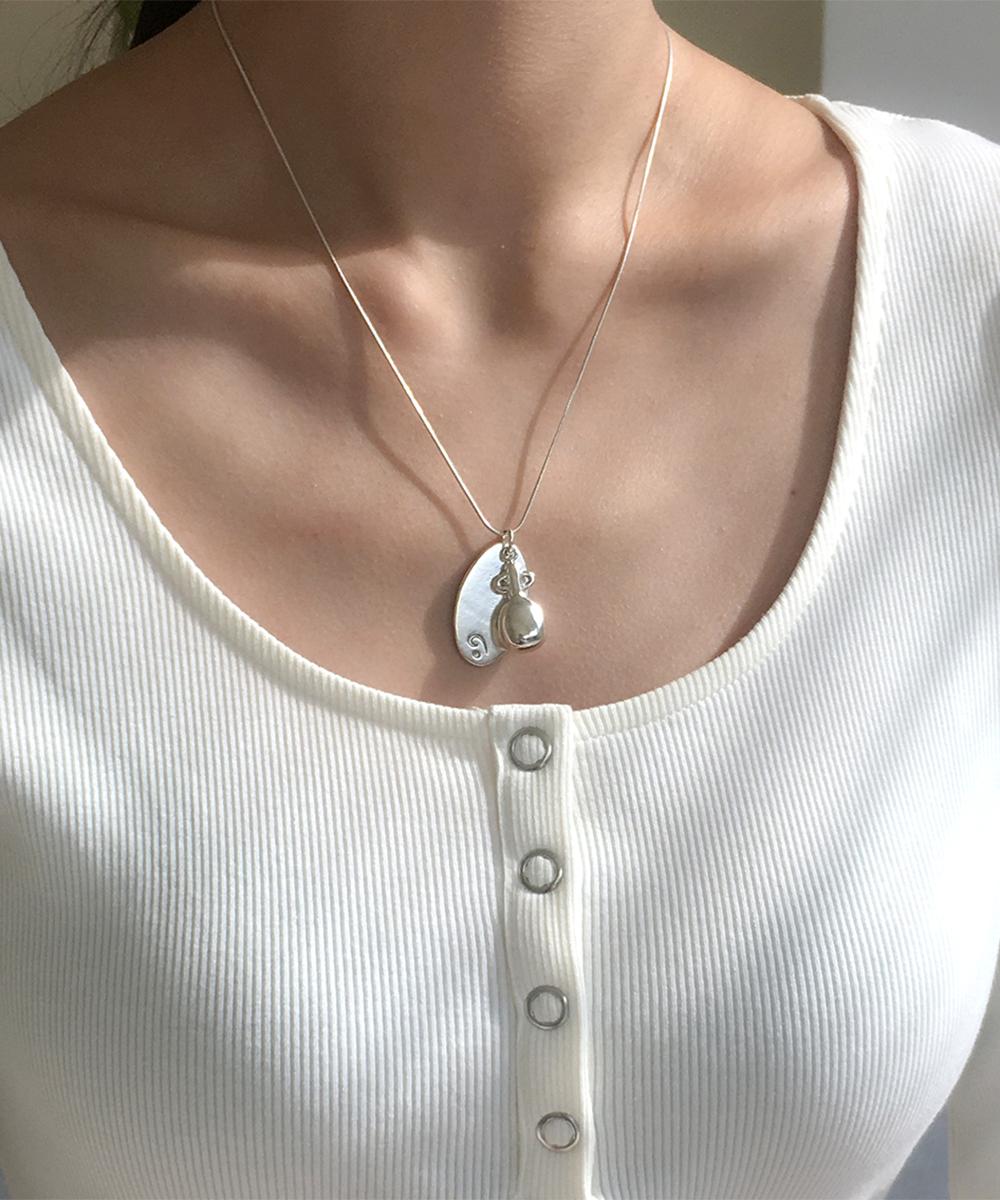 CERAMICS NECKLACE