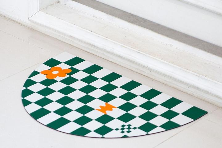 빨아쓰는 말랑말랑 3세대 규조토 발매트 욕실매트 체커보드 4color/1size