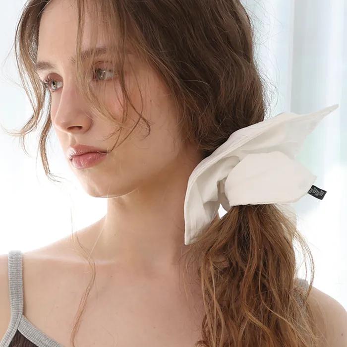 Cotton Flower Square Scrunchie_White