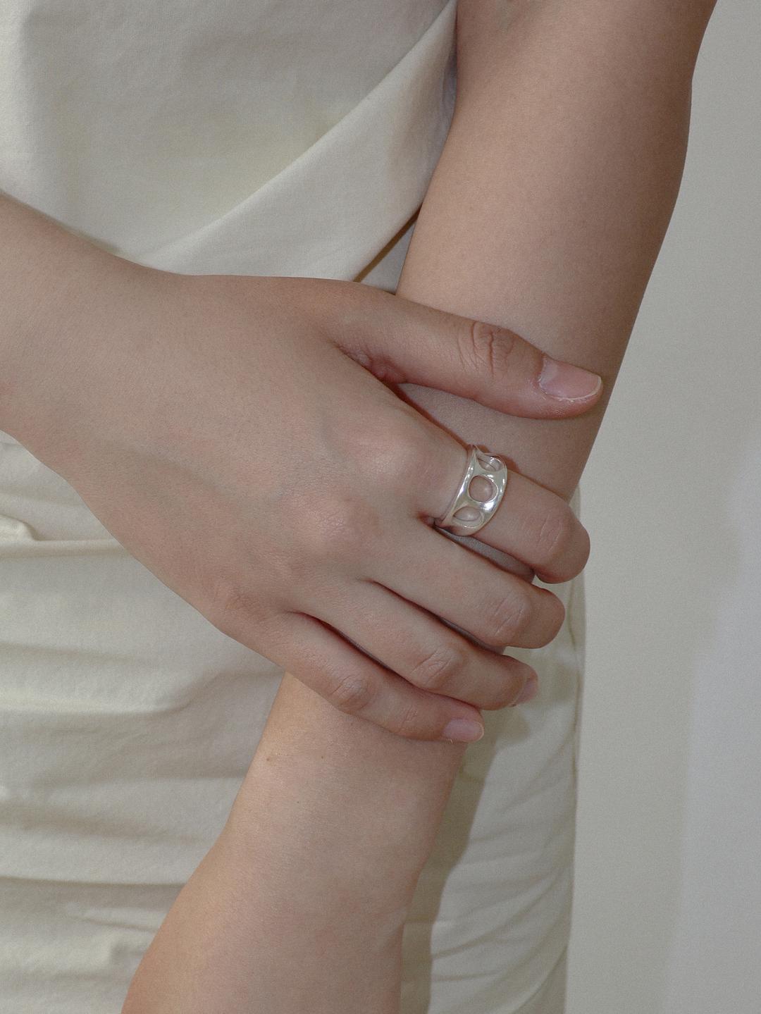 3 Hole ring