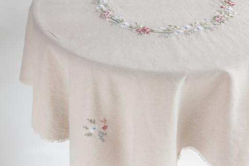 프랑스자수 린넨 베이지 꽃리스 테이블보 정사각형