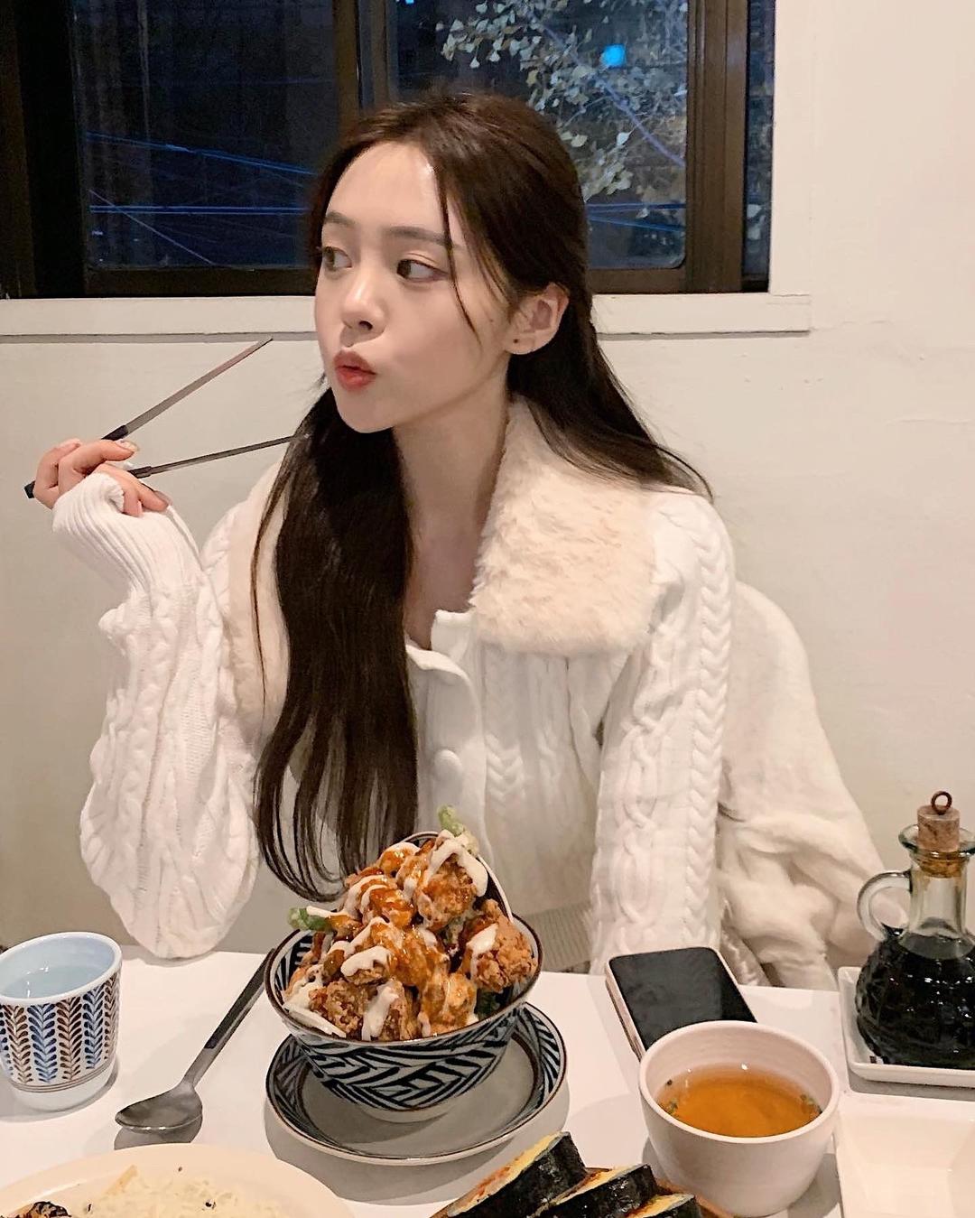 !!당일배송!! [고퀄 거래처 단독진행]레빗퍼가디건/유사품주의/겨울가디건 꽈베기 퍼 가디건