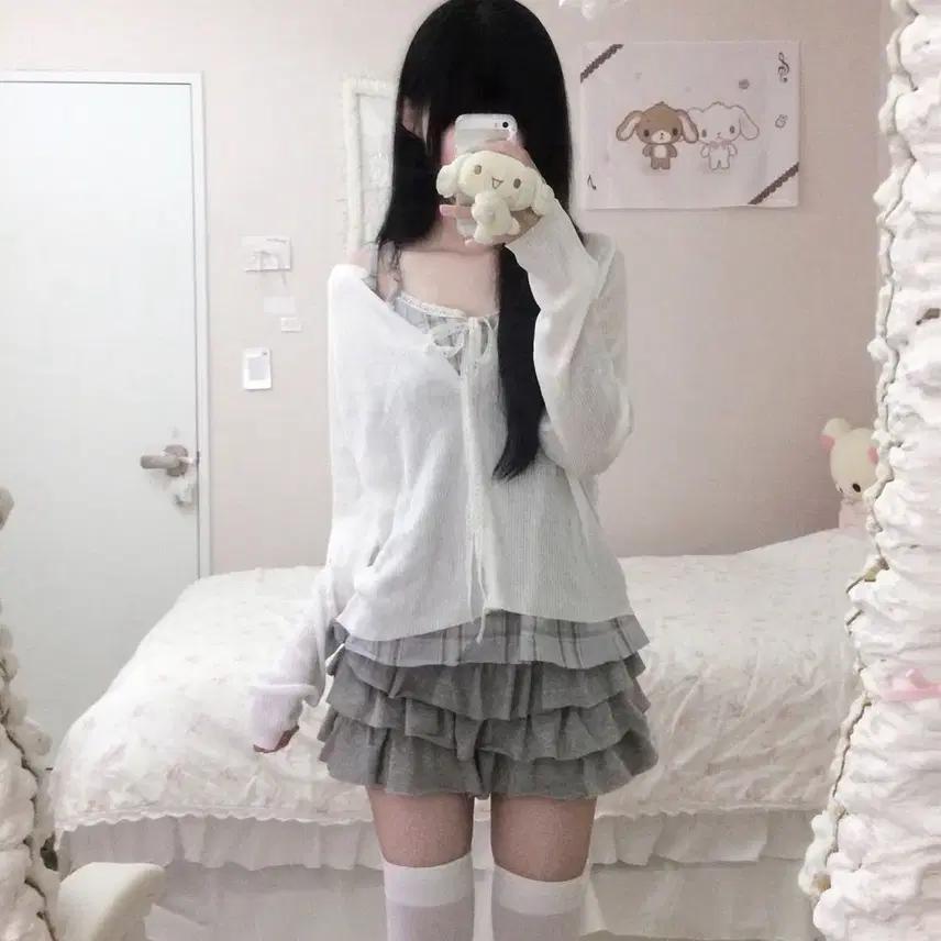 스너그 쿠모 슬리브, 케이크 스커트