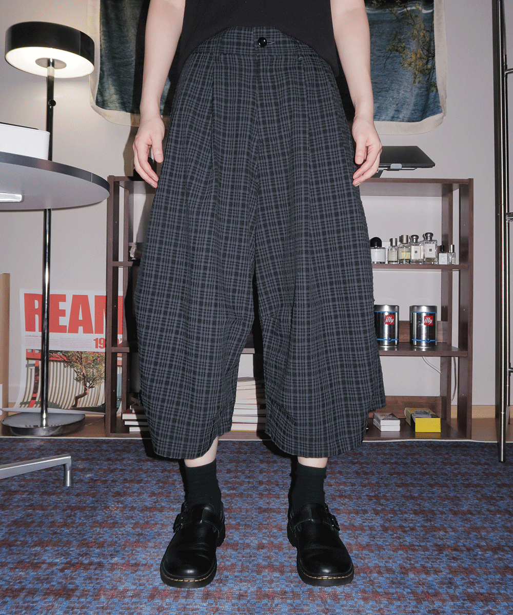 [UNISEX] 키치 체크 코튼 롱 버뮤다 팬츠 (2 Color)