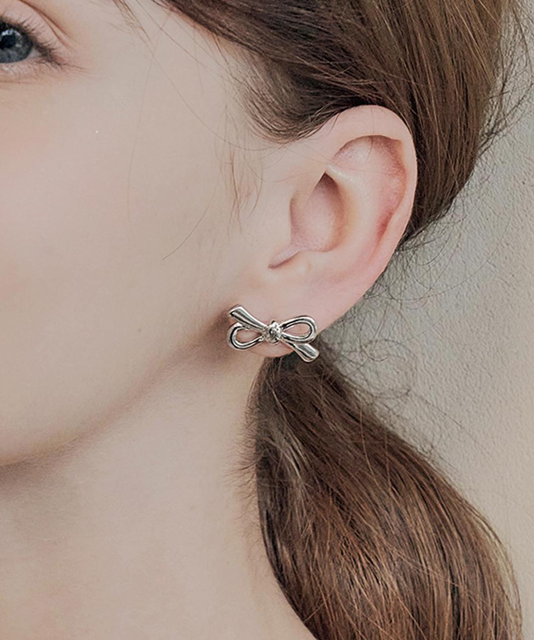 [셀럽착용] ribbon knot earring