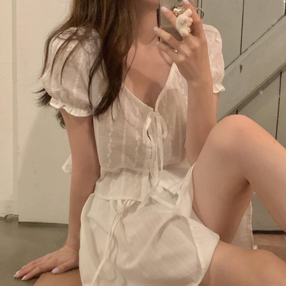 나비 여름 아이보리 리본 퍼프 크롭 블라우스