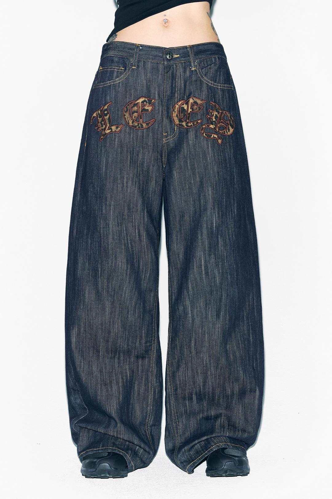 LEOPARD APPLIQUE WIDE PANTS BLUE