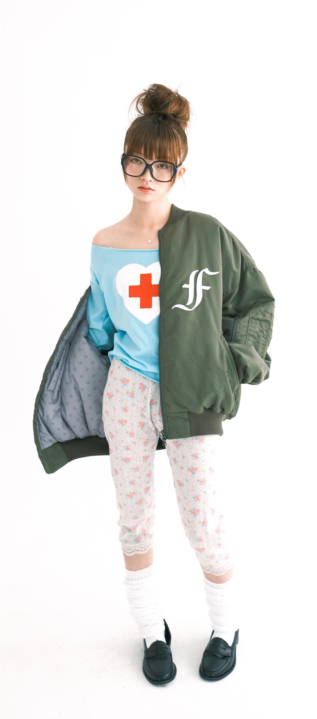 7차★[F.E.E.S] patch bomber padded jacket (khaki)