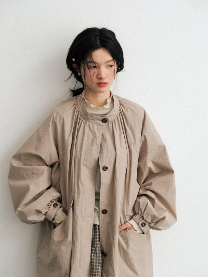 ODD MAKER 플리츠 면코트 스탠드카라 봄코트 2color