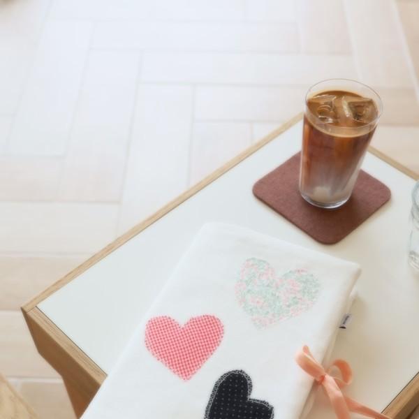 사랑이 담긴 북 커버