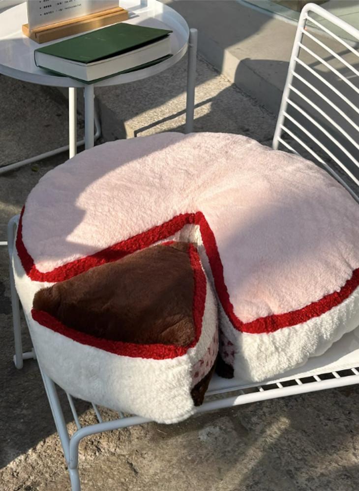 케이크 소파 쿠션 등받이 안고자는인형