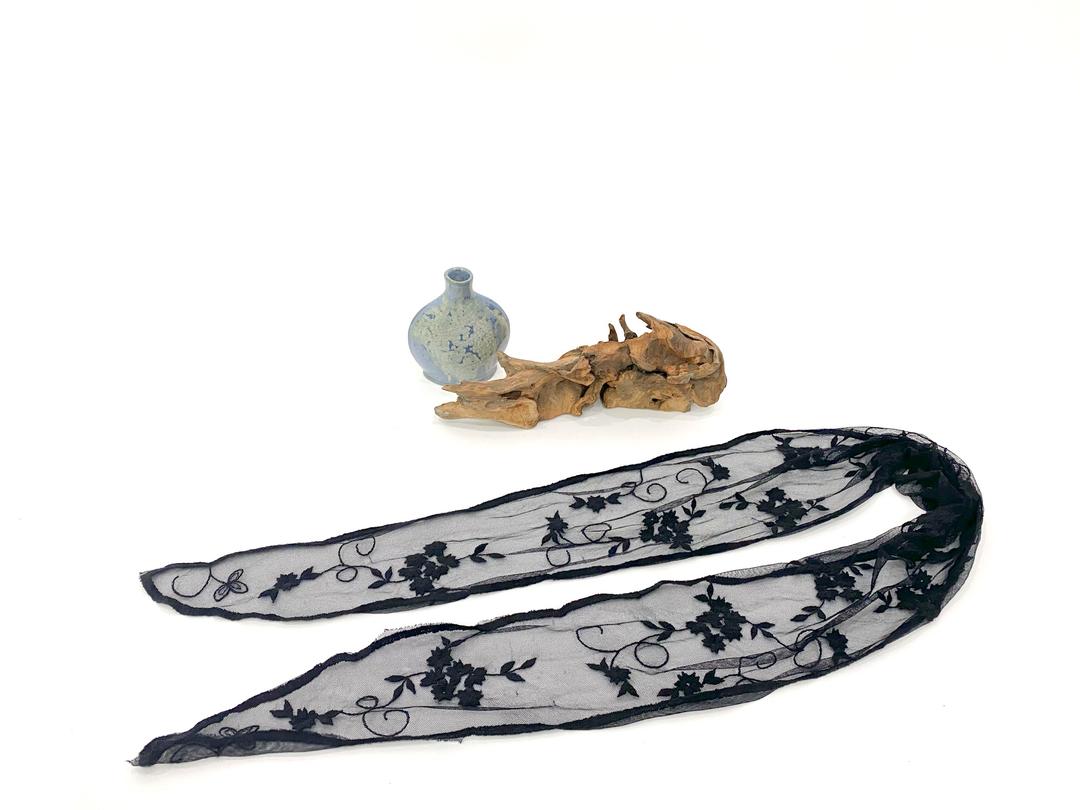 愛 Flower mesh scarf (black,white,green)