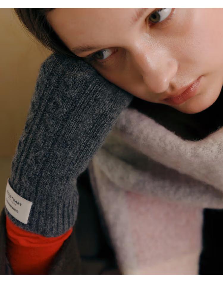 그레이 울캐시미어혼방 꽈배기 핑거리스 핸드워머