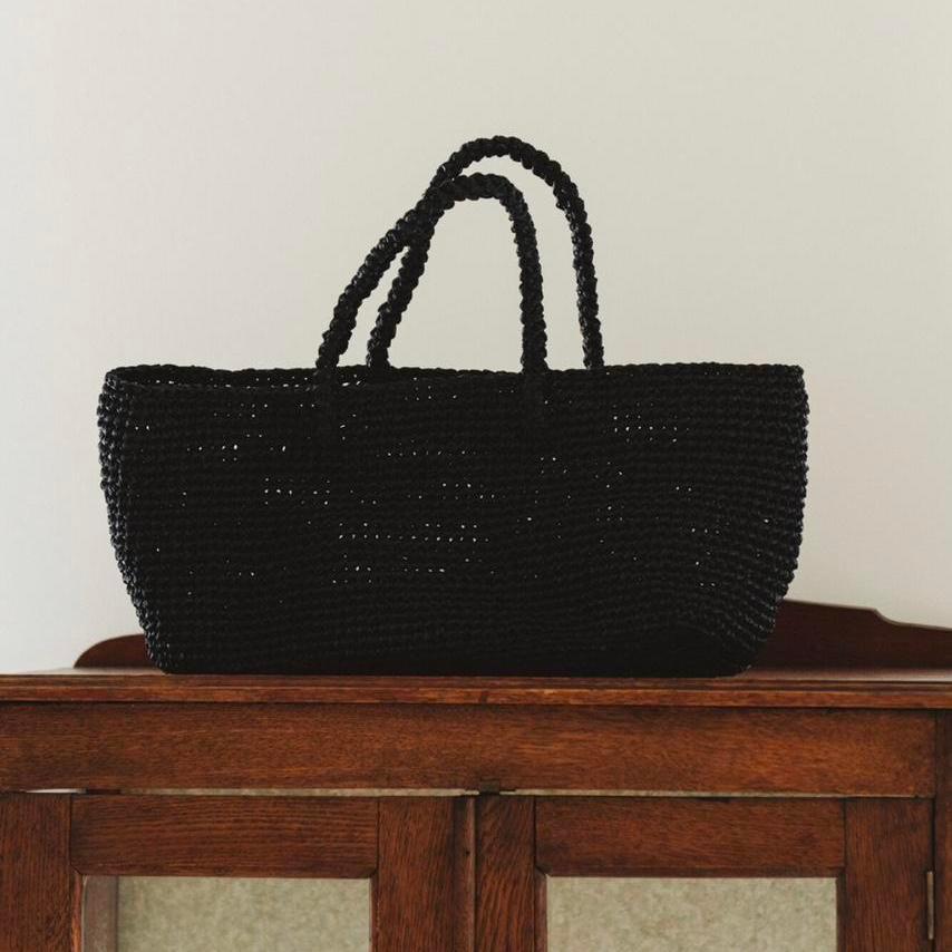 르로브 바티칸 핸드메이드백 블랙 색상