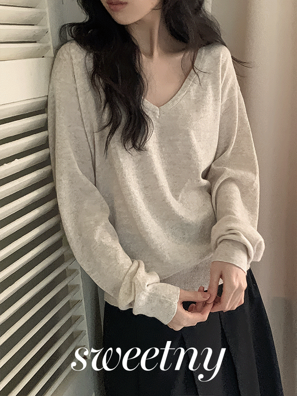 나이니 [랭킹🏆누적2만장/후기보장/단독컬러추가🔥] 퓨어미 소프트 여리핏 브이넥 긴팔 니트 (핏예쁨/데이트/분위기/사계절니트)