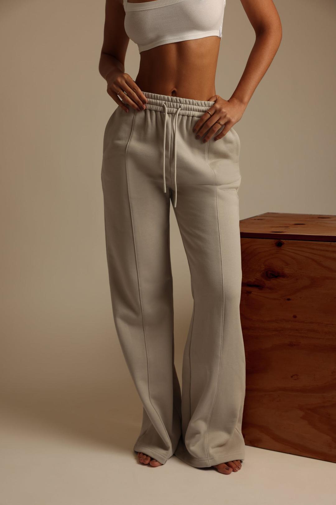 Structured Wide Leg Sweatpants - Buttercream