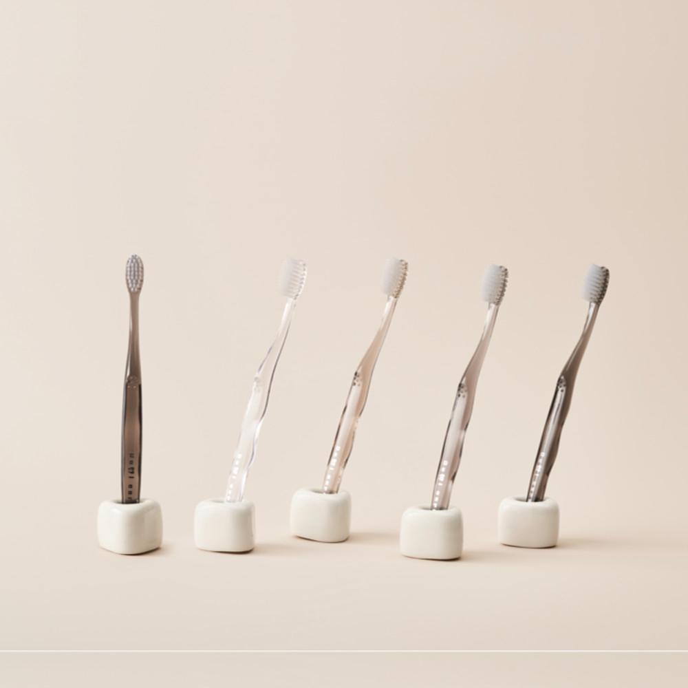 단골공장 국내 제조 칫솔 4개입 개운한 중간헤드 이중모