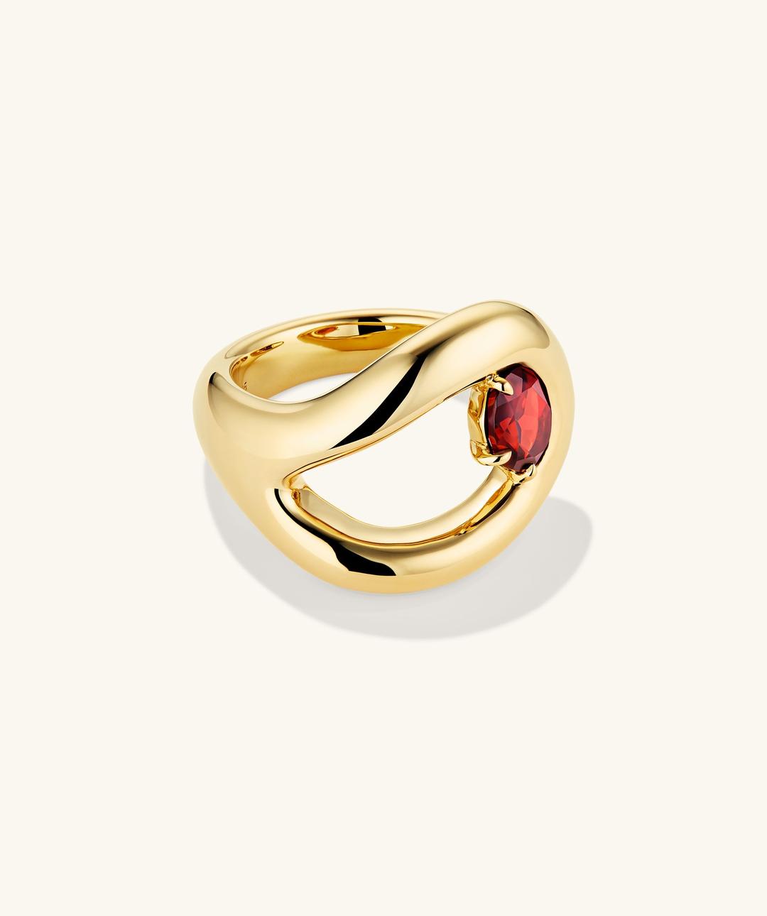 18k Gold Vermeil / Garnet / 4