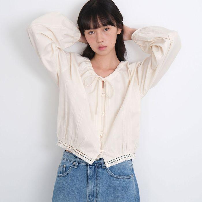 13th) moui Anna lace blouse (CREAM)