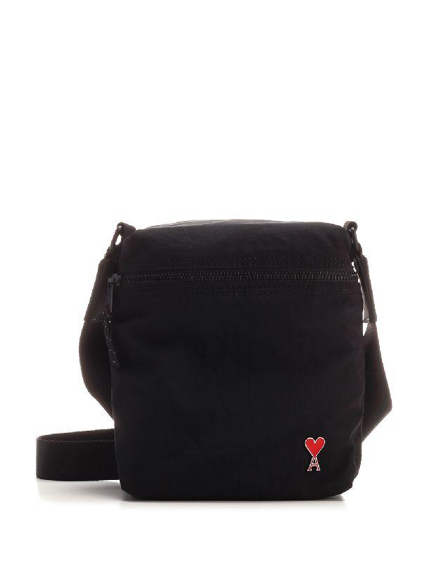 하트 로고 자수 크로스백