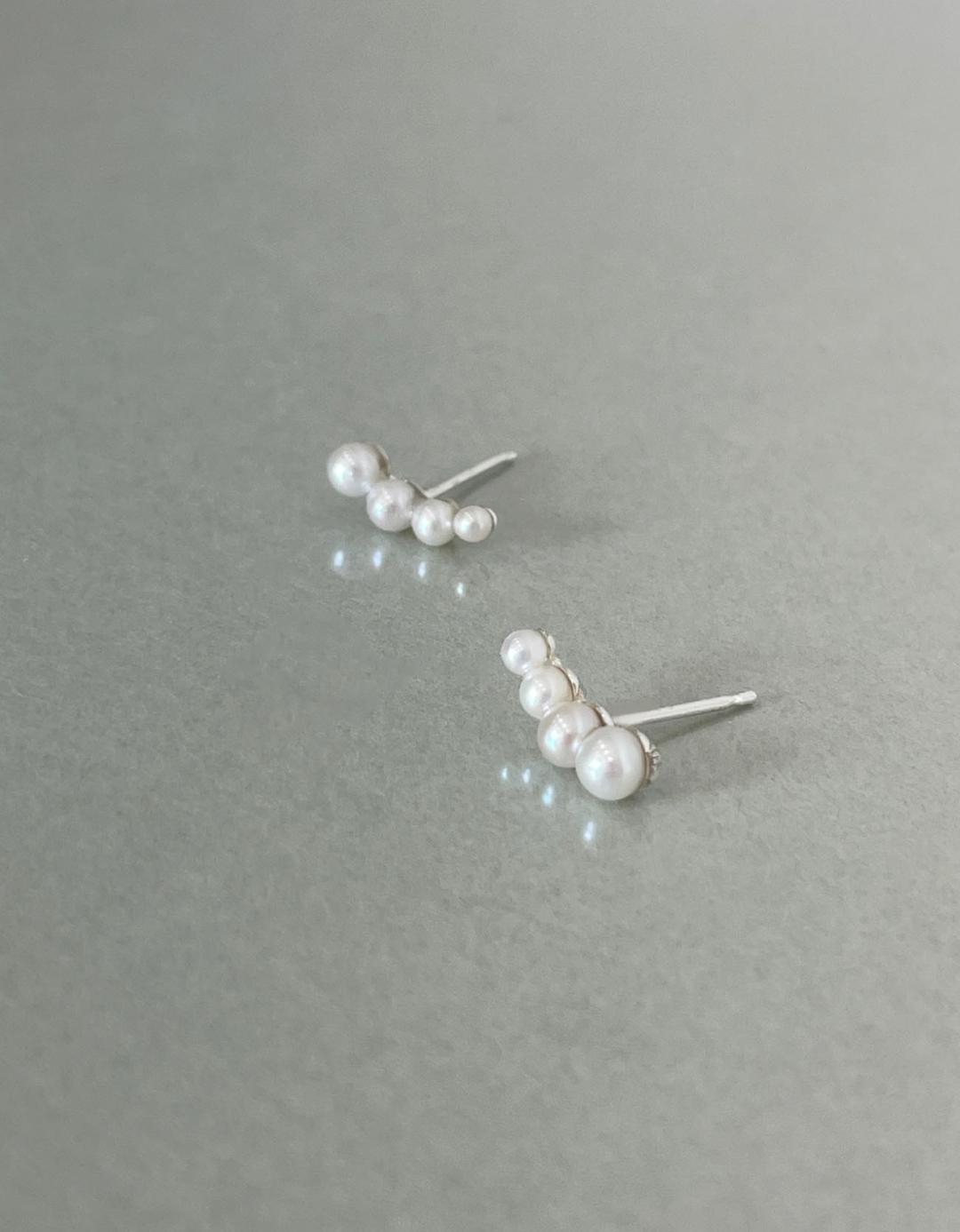 Pearl beads earring