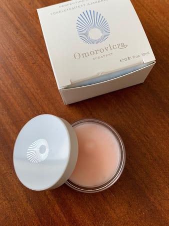 이런 상품 어때요? 오모로비짜 퍼펙팅 립밤 10ml