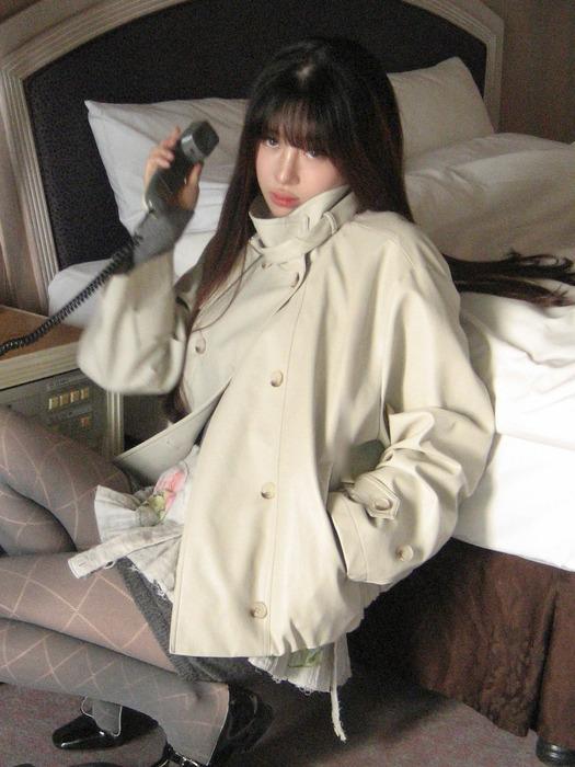 [유하 PICK]Mouchou High Neck Leather Jumper Ivory