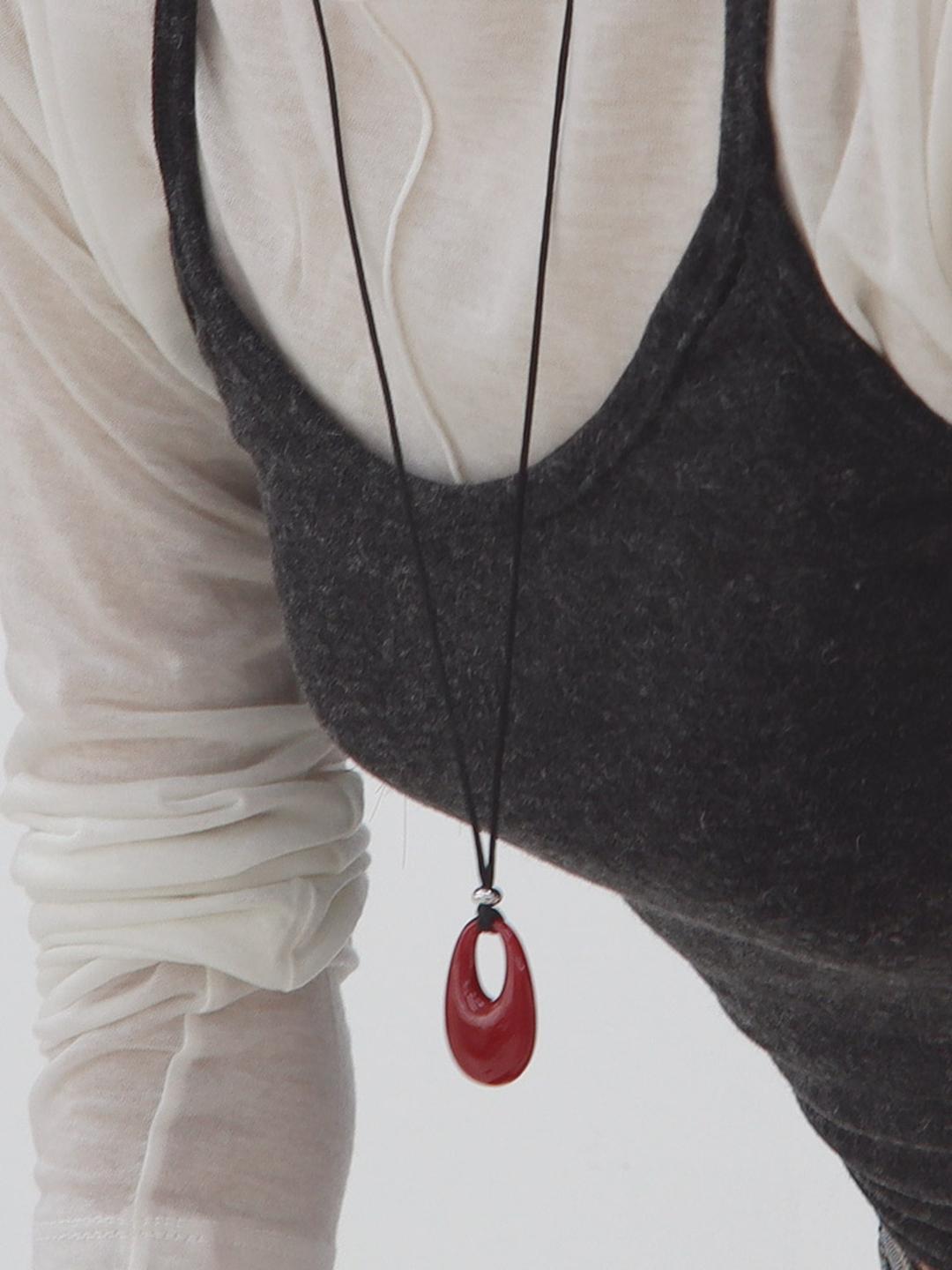 더노블 [빠른출고/3colors] 로프 매듭끈 롱 드롭 블랙스트링 크린홀 네크리스