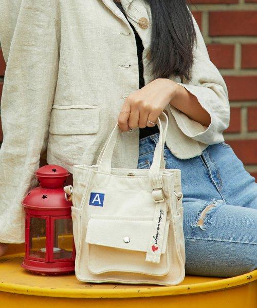미니 A 라벨 토트 숄더 크로스백 (아이보리/러브크러쉬)