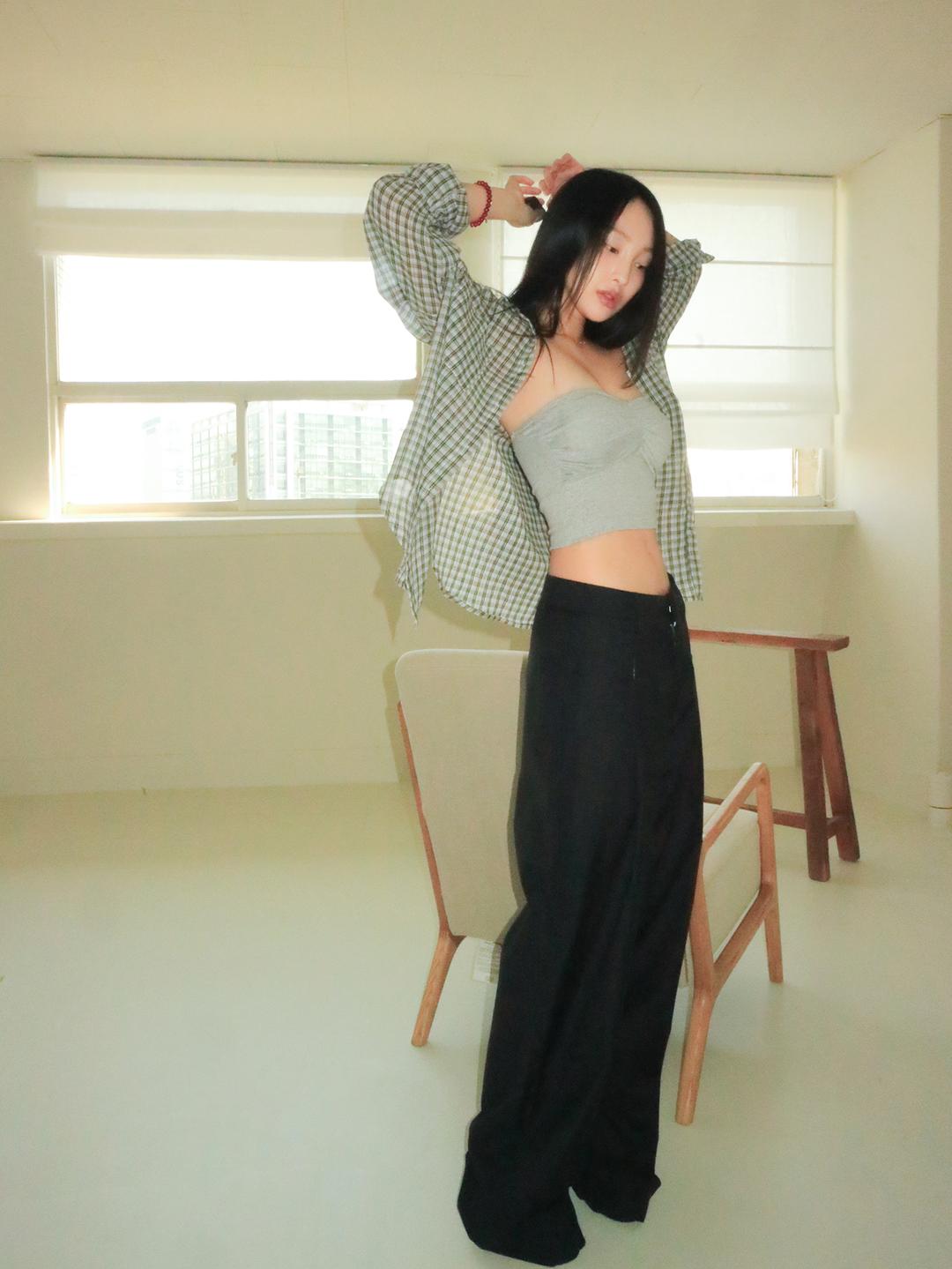 Rossy Wide Slacks (2color)  포멀한 바이브와 개성의 공존.