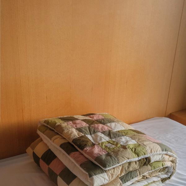 Khaki patchwork bedding (S/Q)