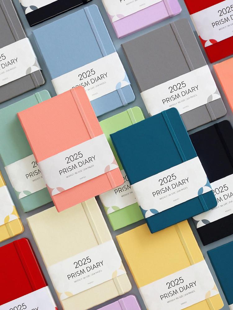 [카드포켓증정] 인디고 2025 프리즘 B6 위클리 다이어리 (날짜형 32절 주간) 밴드형 휴대성 계획 일기