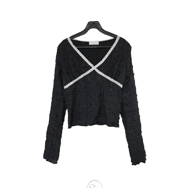 spring flower lace V-neck slim long sleeve / 스프링 플라워 레이스 V넥 슬림 롱슬리브