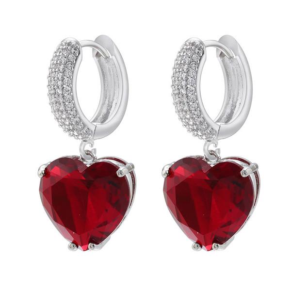 RED HEART EARRING