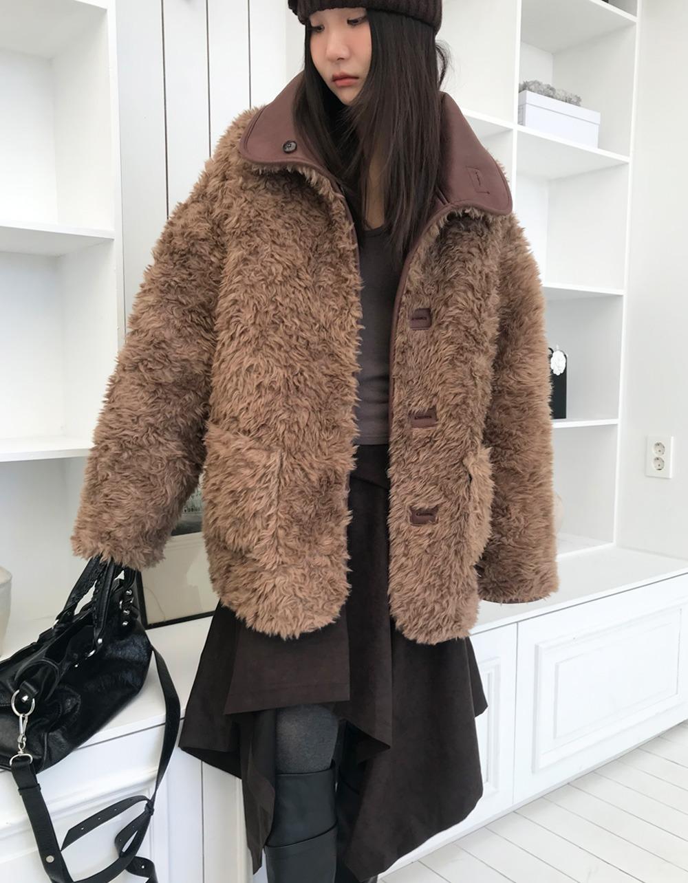 [아우터위크 15%] 하프 리버시블 퍼 MUSTANG