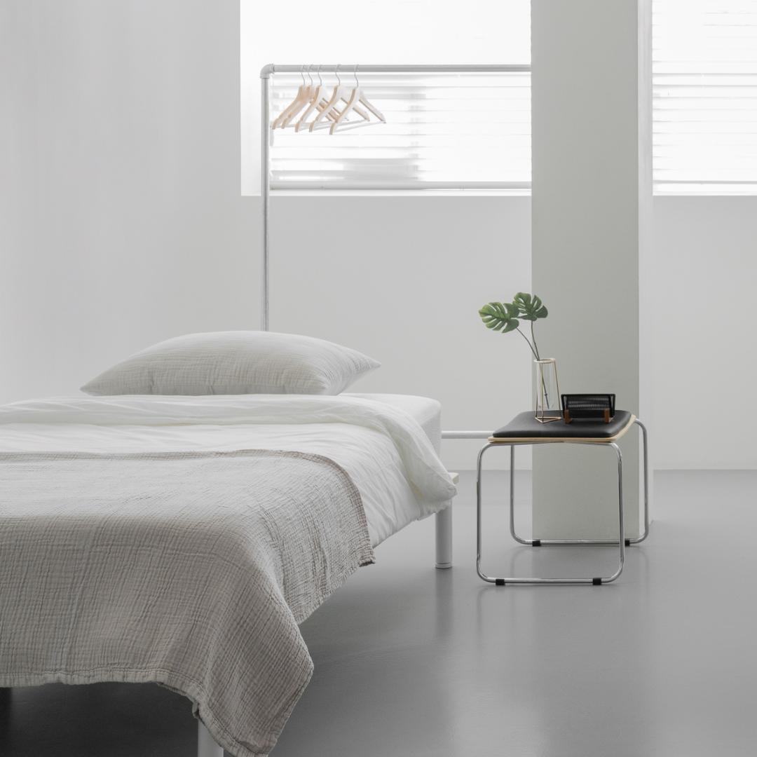 THE 살구 BED FRAME SET