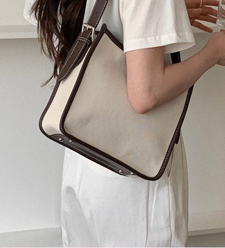 라인 스퀘어 캔버스 bag 라인 스퀘어 캔버스 가방 백 스퀘어백 미니백 미디백 토트백 숄더백 레더배색 컬러배색 라인배색 봄 여름